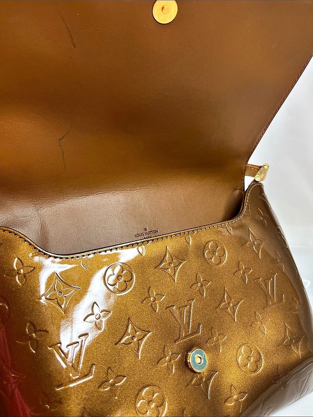 Louis Vuitton Monogram Vernis Thompson Street Bag Bronze - Picture 9 of 14